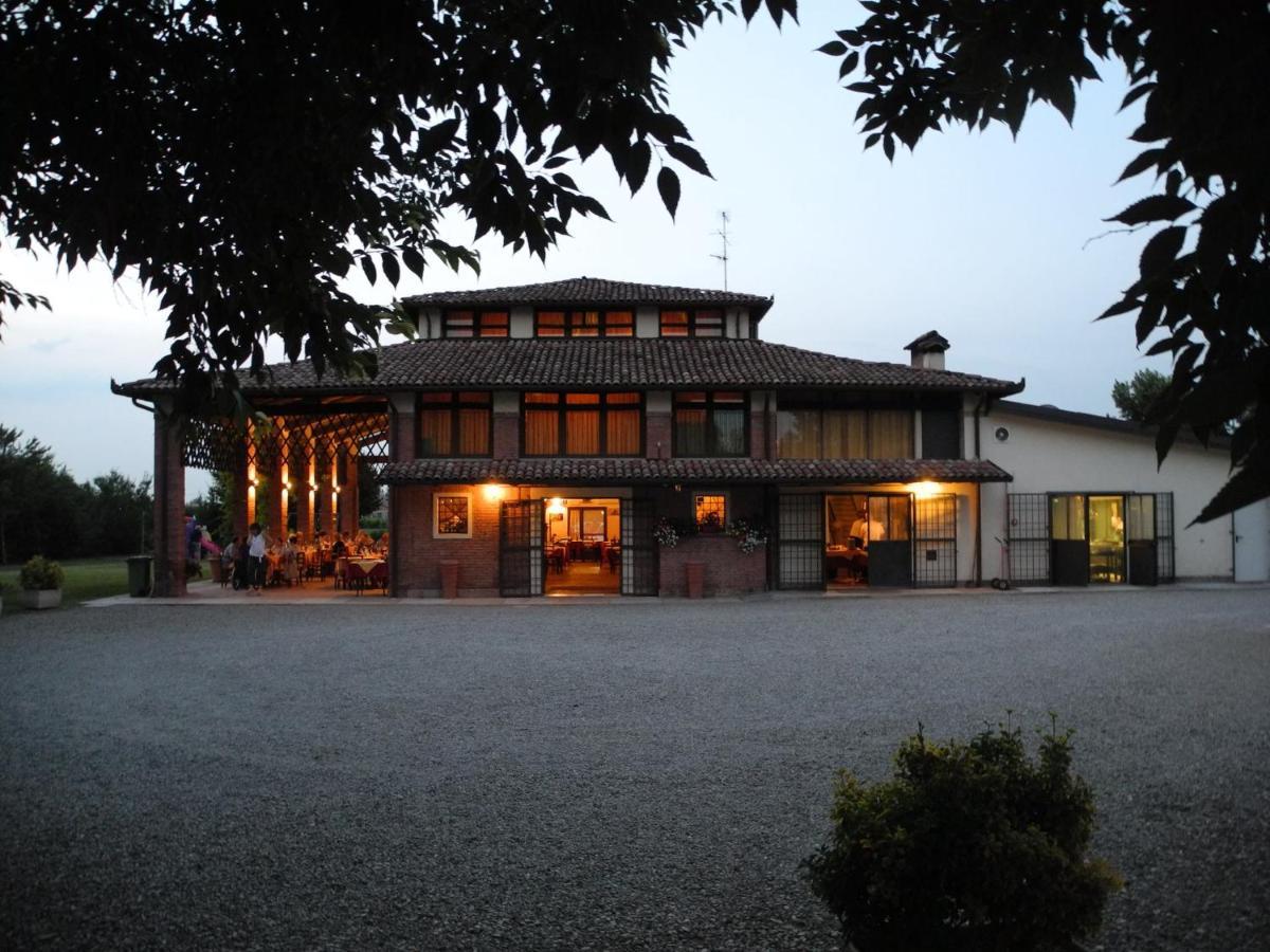Albergo Da Ca' Vecia Spilamberto Екстериор снимка